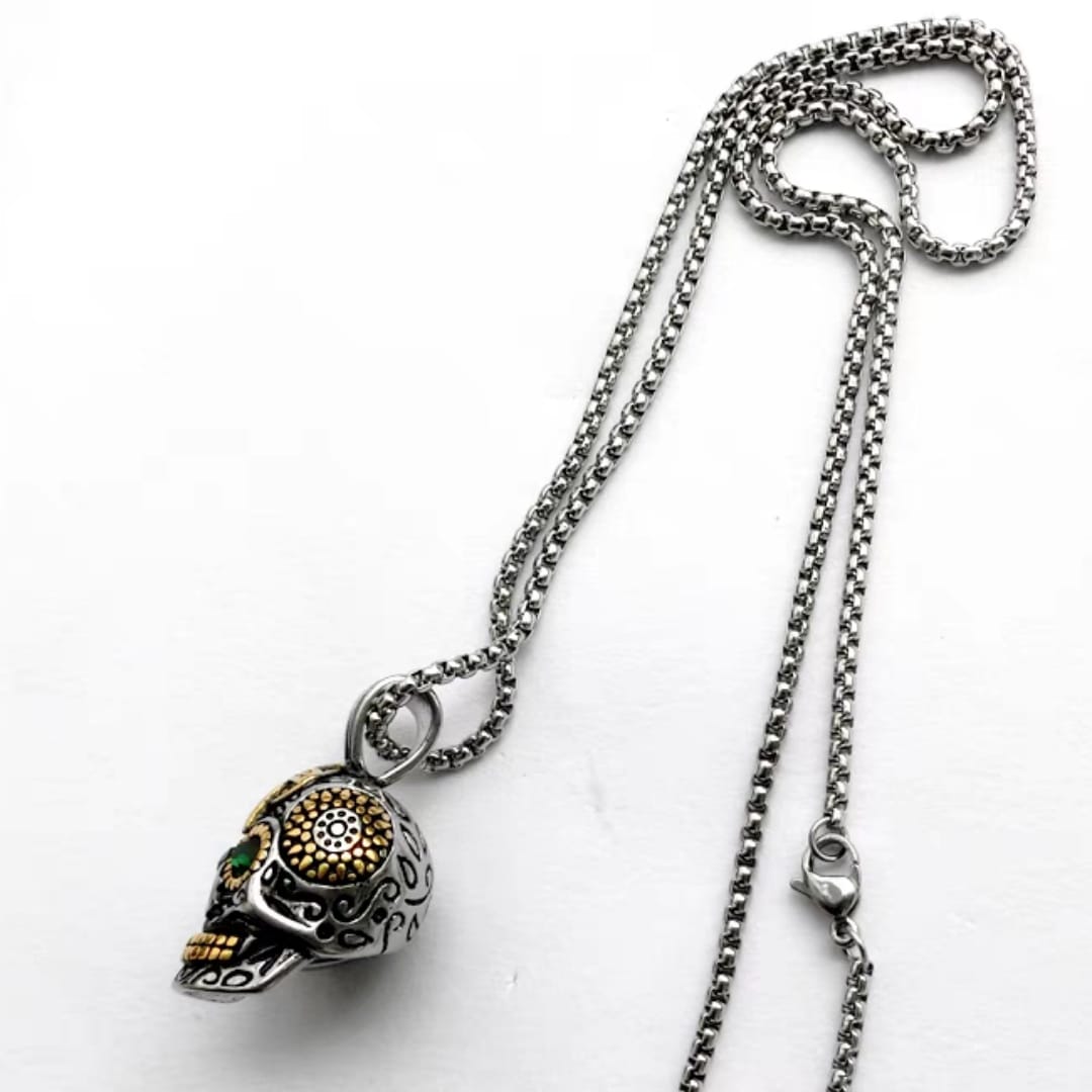 Green-Eyed Hip-Hop Skull Hip-Hop Pendant